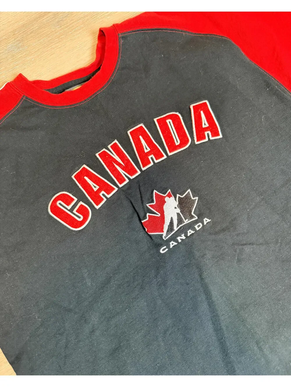 Vintage Canada T Shirt Hockey Graphic Red Black Tee Size Large - Picture 7 of 8